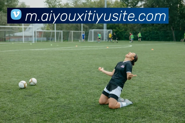 库里低迷表现仍助球队获胜11投仅2中三分球命中率惨淡